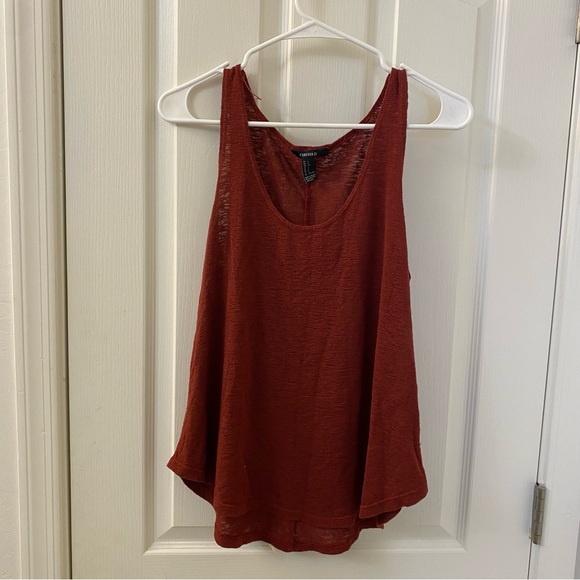 Red Tank - Picture 1 of 1